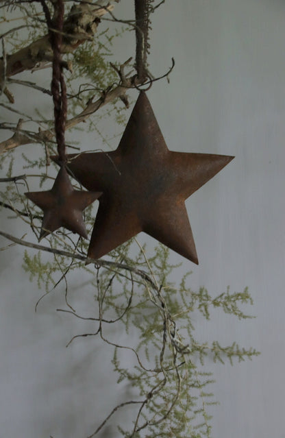Roestige metalen ster 27 cm